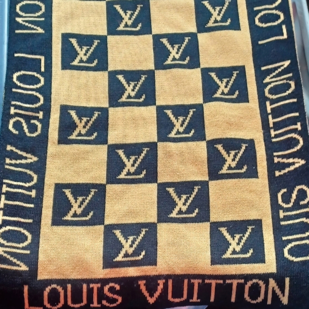 Authentic Louis Vuitton scarf